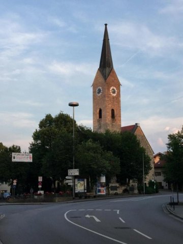 佛辛格霍夫旅馆(Gasthof Föchinger Hof)