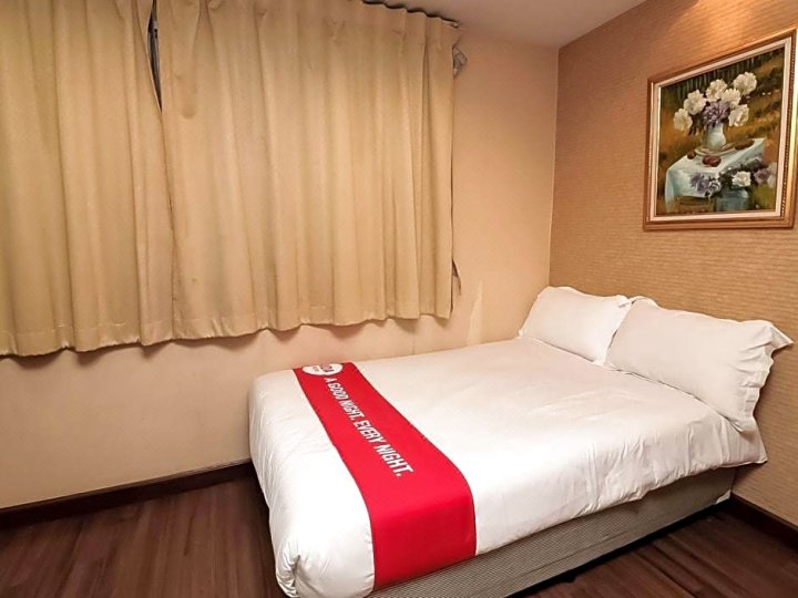 曼谷车站路984号奈达酒店(Nida Rooms Phrakhanong 984 Station at Take A Rest)