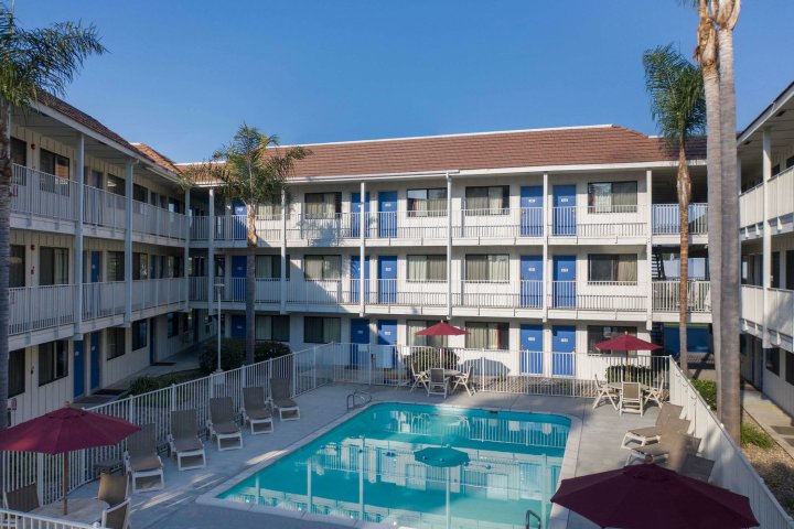 卡宾特里拉北部圣芭芭拉6号汽车旅馆(Motel 6-Carpinteria, CA - Santa Barbara - North)