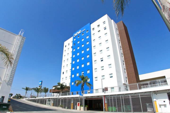 瓜达拉哈拉北部周边其一酒店(One Guadalajara Periferico Norte)