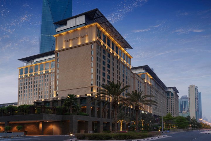 迪拜国际金融中心丽思卡顿酒店(The Ritz-Carlton, Dubai International Financial Centre)