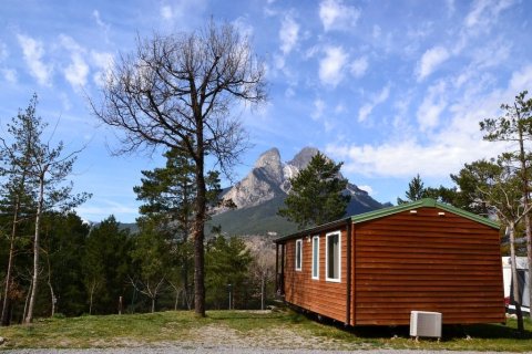 瑞波斯佩德拉弗卡露营酒店(Camping Repòs del Pedraforca)