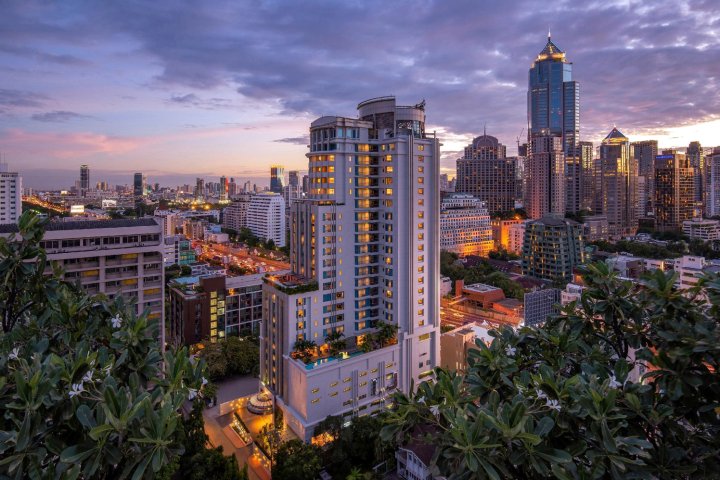 曼谷奔集路希尔顿逸林酒店(DoubleTree by Hilton Bangkok Ploenchit)