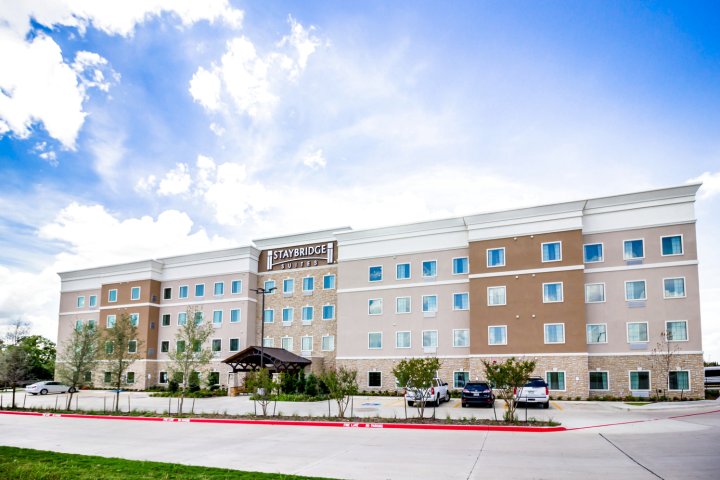 普莱诺 - 莱格西镇区宿之桥套房酒店 - IHG 旗下酒店(Staybridge Suites Plano - Legacy West Area, an IHG Hotel)