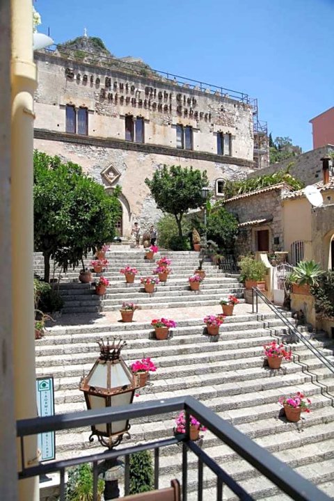 大教堂迪陶得米纳住宿加早餐酒店(Bed & Breakfast Duomo di Taormina)