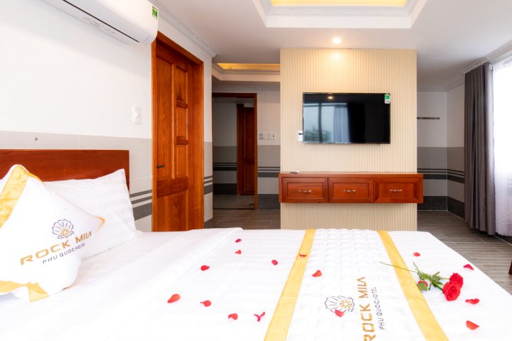 罗克米拉富国岛酒店(Rock Mila Phu Quoc Hotel)