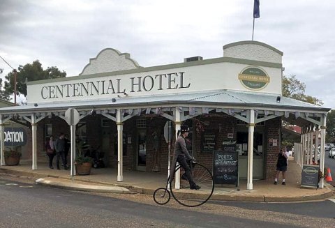 加尔贡百年酒店(The Centennial Hotel Gulgong)