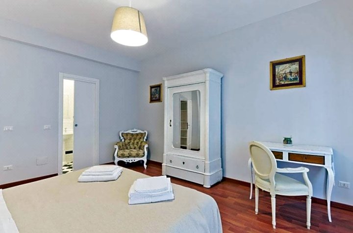 Liberty Trastevere B&B