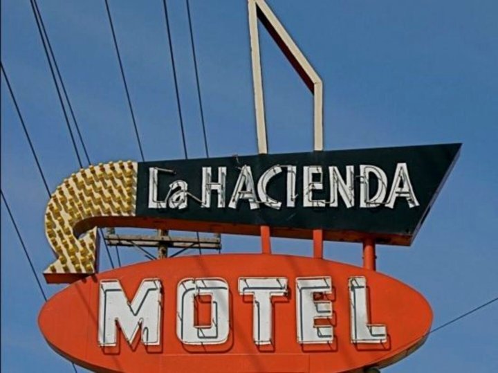 拉哈西恩德汽车旅馆(La Hacienda Motel)