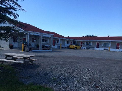 谢尔本汽车旅馆(Shelburne Motel)