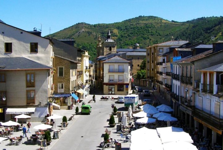 梅约广场旅馆(Posada Plaza Mayor)