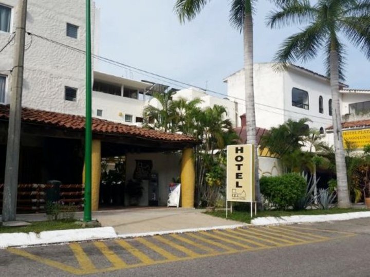 探戈龙达广场酒店(Hotel Plaza Tangolunda)