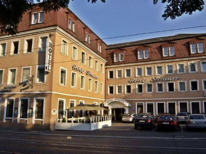施特劳斯城市伙伴酒店(City Partner Hotel Strauss)