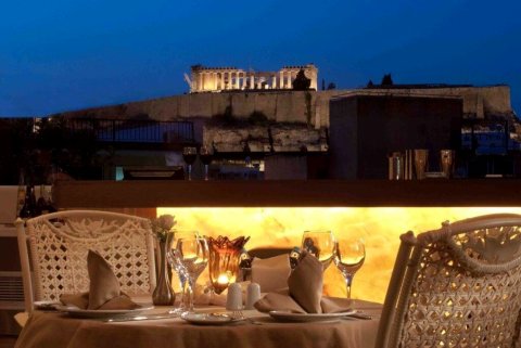 雅典卡里胡酒店(The Athenian Callirhoe Exclusive Hotel)