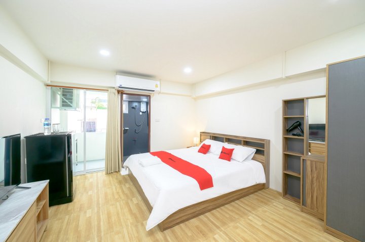 红多兹Plus拉差达好豪精品酒店(RedDoorz Plus Hoenhao Boutique Hotel Ratchada)