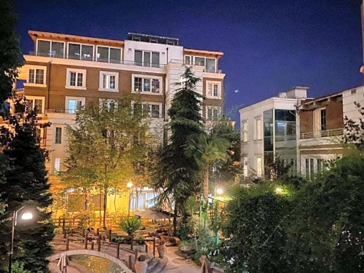地拉那威望酒店(Prestige Hotel Tirana)