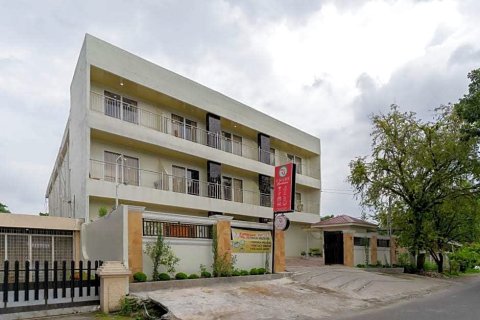红色伙伴艾萨里公寓(I Sari Residence Near Jalan Setia Budi Medan RedPartner)