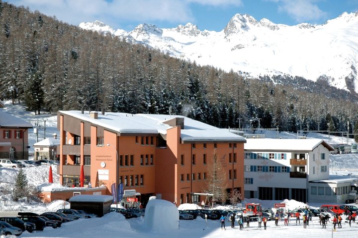 蓬特雷西纳青年旅舍(Pontresina Youth Hostel)