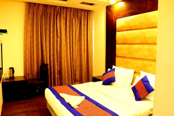 Check in Room Karol Bagh