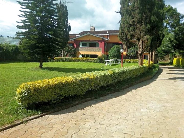 涅里传统花园酒店(Legacy Gardens Nyeri)