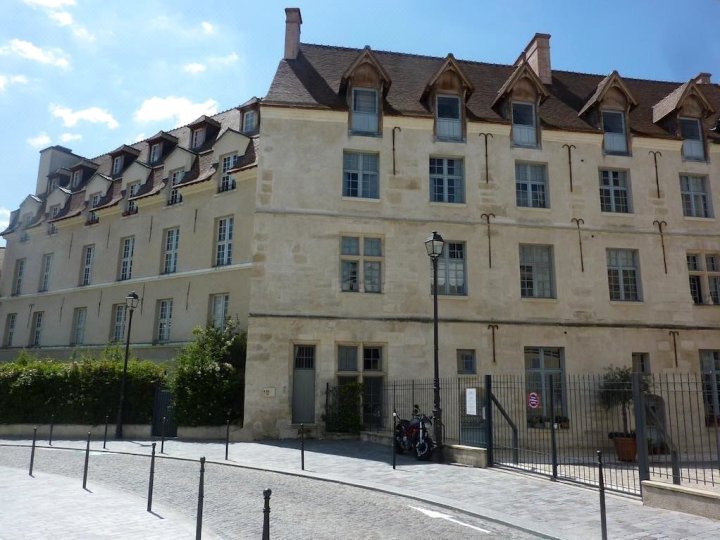 亨丽埃特酒店(Hôtel Henriette)