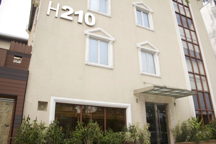 H210 酒店(H210)