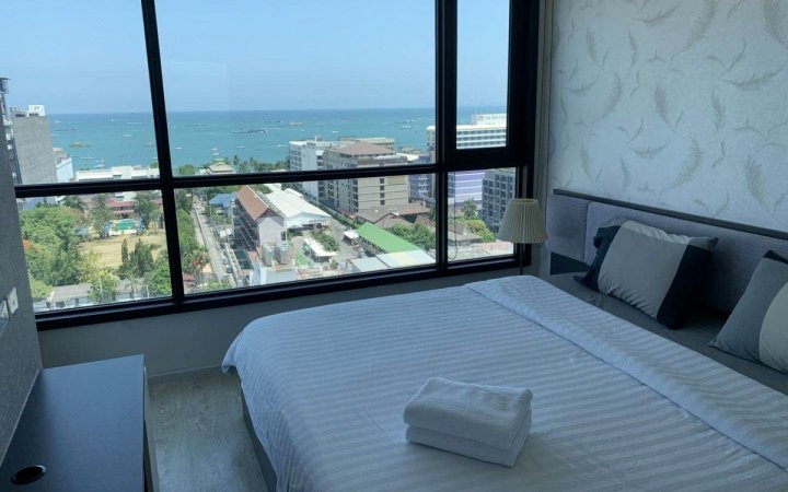 The base芭堤雅黄金地段，两居海景公寓(The base central pattaya Two-Bedroom Sea View Apartment)