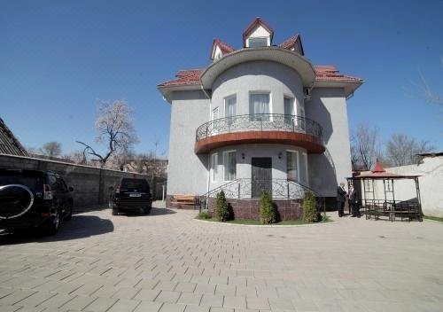 科尔本宫比什凯克酒店(Kerben Palace Bishkek)