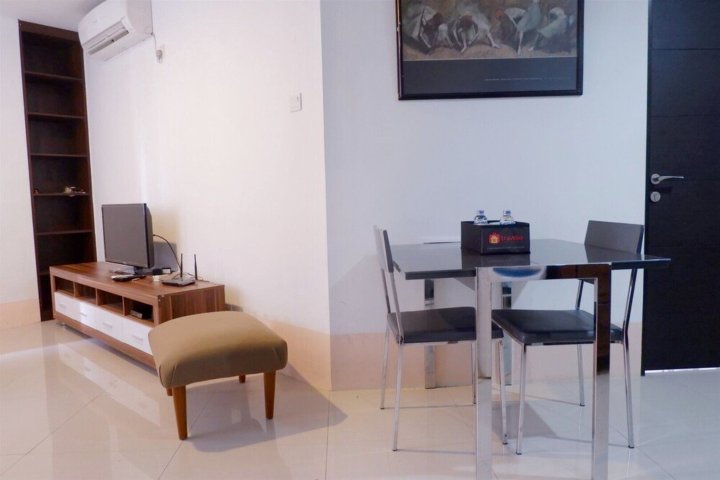 塔曼萨里瑟曼吉尚佳温馨 2 居公寓酒店(Best and Homey 2Br Taman Sari Semanggi Apartment)