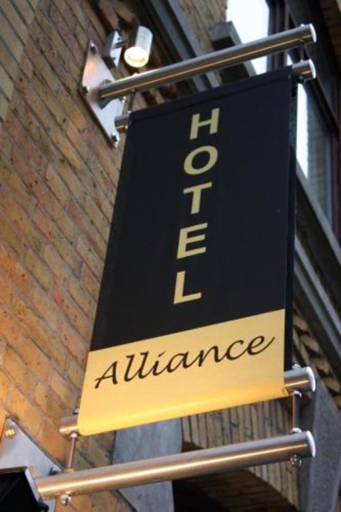 伊珀尔中心阿莱恩斯酒店(Alliance Hotel Ieper Centrum)