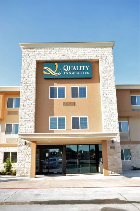 绍斯福克牧场酒店(Quality Inn & Suites Plano)