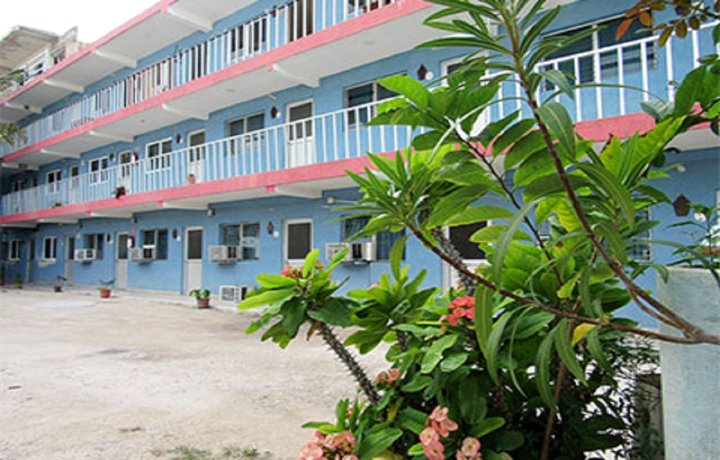 蓝椰子坎昆酒店(Blue Coconut Cancun Hotel)