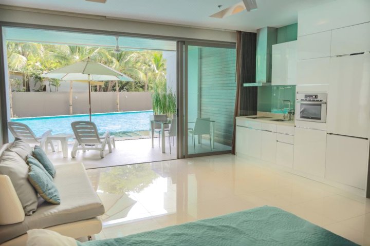 芭堤雅海滨泳池公寓(Beachfront Pool Access Pattaya)