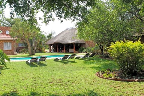 Tamboti Bush Lodge