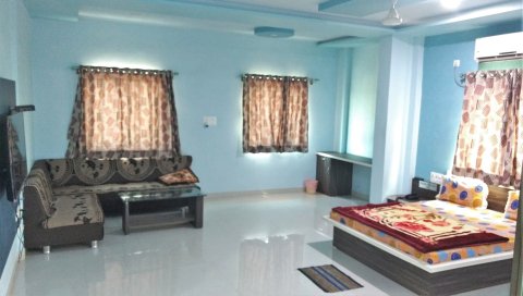 Hotel Shubham - 6Km from Visnagar