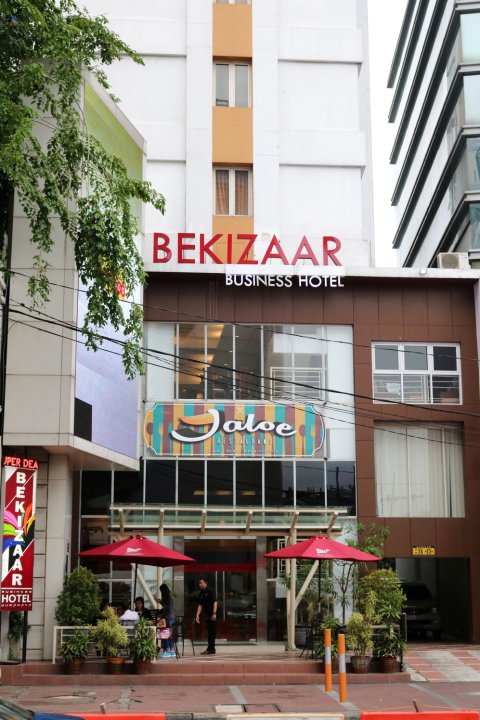 泗水贝奇扎尔酒店(Bekizaar Hotel Surabaya)