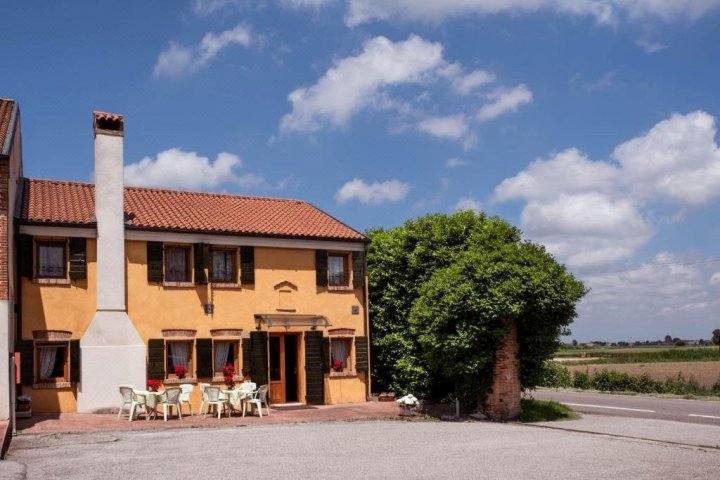 Agriturismo le 4 Rose