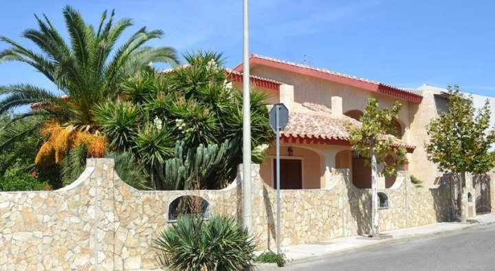 Appartamenti Famiglia Pinna - Villa Gioiosa -