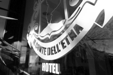 孔特德乐纳酒店(Hotel Il Conte Dell'Etna)