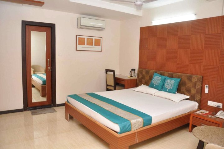 Hotel Rama Residency