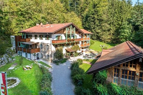 哈莫施米德纳图里酒店(Naturidyll Hotel Hammerschmiede)