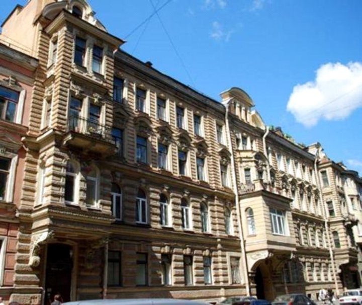 Apartments on Kolomenskaya 15