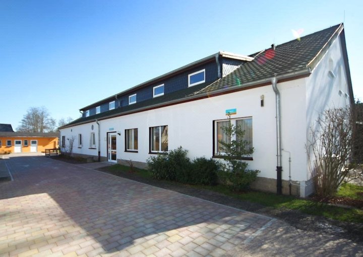 DJH久登和博格青斯特酒店(DJH Jugendherberge Zingst)