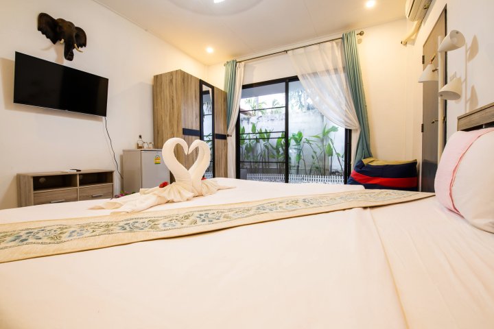 四合院花园酒店D二卧室 温馨 别墅(Four in One Garden Hotel D Two Bedrooms Cozy Villa)