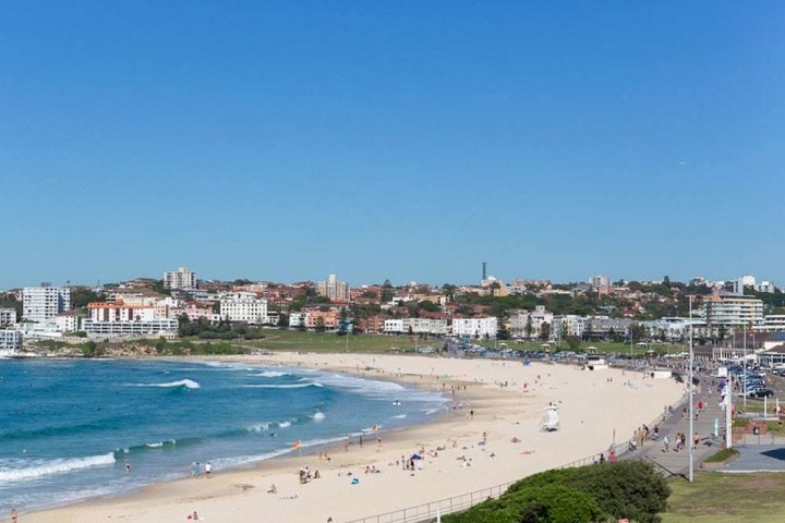 舒适套房街区到邦迪海边酒店(Cozy Suite Block Away to Bondi Beach)