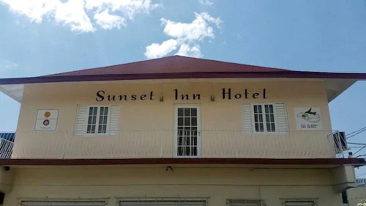 日落酒店(Sunset Inn Hotel)