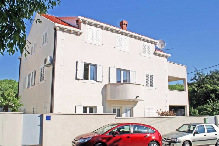 杜布罗夫尼克阿蒂米斯公寓酒店(Apartments Artemis Dubrovnik)