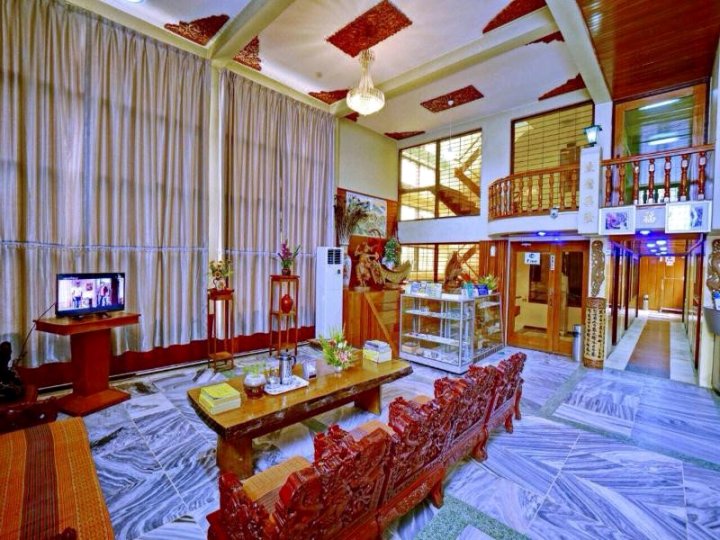 泰姆浦酒店(Taim Phyu Hotel (Silver Cloud Hotel))