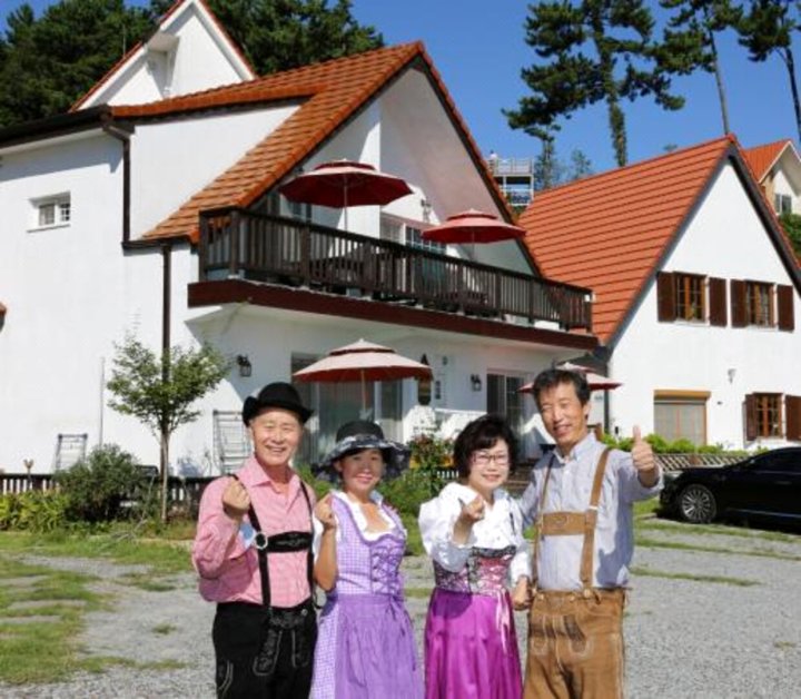 德国慕尼黑乡村度假屋(Germany Village Munich House)