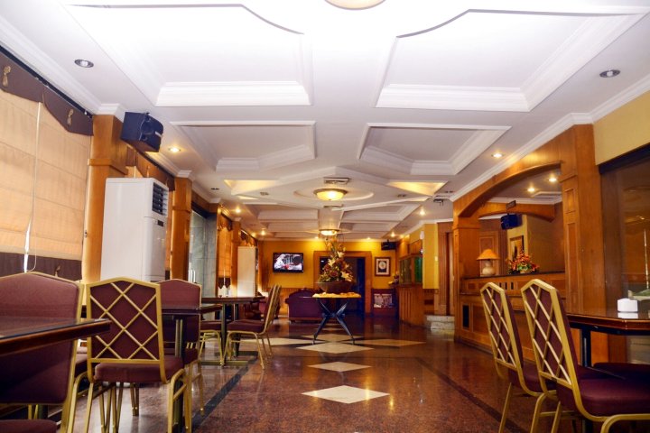 达克辛那酒店(Dhaksina Hotel)